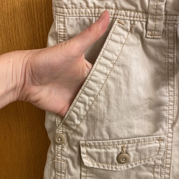 Ralph Lauren Polo Jeans Co. Size 6 Beige Drawstring Waist Roll Tab Cargo Shorts - Picture 4 of 7